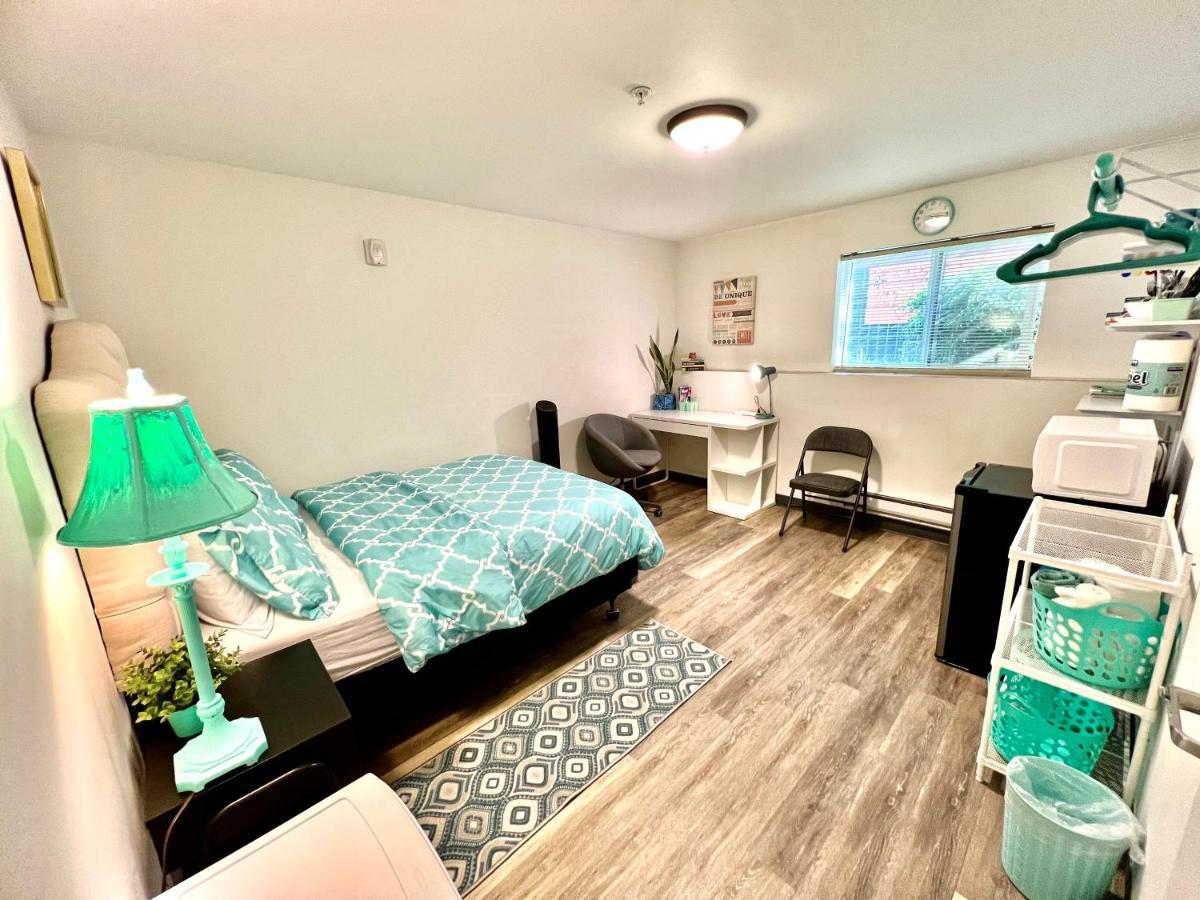 Private Room With Shared Bathroom On The 1St Floor 10 Minutes Walk To University Of Washington Σιάτλ Εξωτερικό φωτογραφία