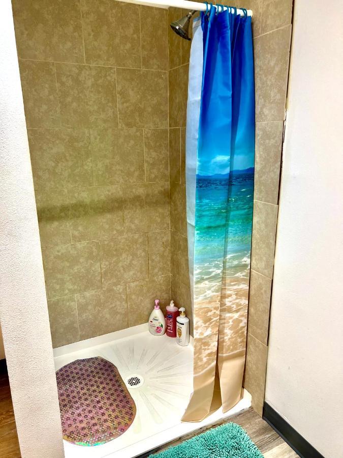 Private Room With Shared Bathroom On The 1St Floor 10 Minutes Walk To University Of Washington Σιάτλ Εξωτερικό φωτογραφία
